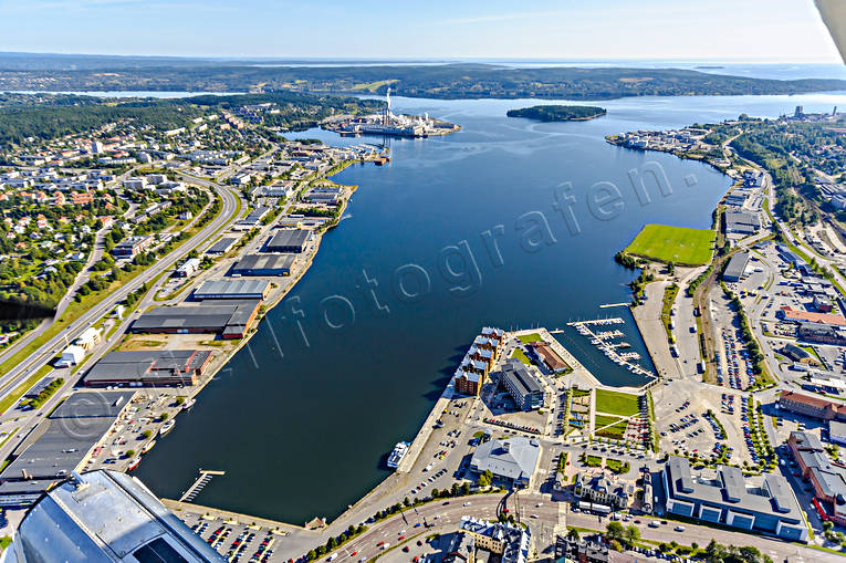Sundsvall innan bron drönarbilder, drönarfoto, flygbild, flygbilder, Flygfoto, flygfoton, hamnen, Hamnkajen, Landskap, Medelpad, småbåtshamn, sommar, städer, Sundsvall, Sundsvallsfjärden