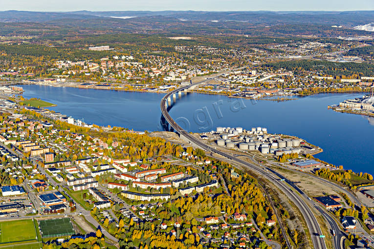 Sundsvallsbron Flygfoto bro, drönarbilder, drönarfoto, flygbild, flygbilder, Flygfoto, flygfoton, höst, Medelpad, städer, Sundsvall, Sundsvallsbron