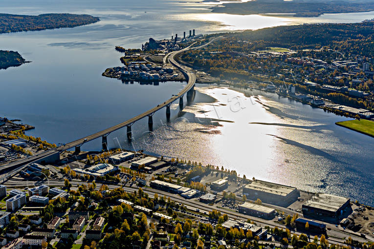 Sundsvallsbron Flygfoto bro, drönarbilder, drönarfoto, flygbild, flygbilder, Flygfoto, flygfoton, höst, Medelpad, städer, Sundsvall, Sundsvallsbron