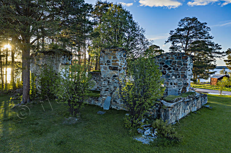 Sunne Kyrkoruin och Kastal anläggningar, byggnationer, drönarbild, drönarbilder, drönarfoto, flygbild, flygbilder, Flygfoto, flygfoton, forntid, Jämtland, kastal, kultur, kyrkoruin, ruin, ruiner, Sunne