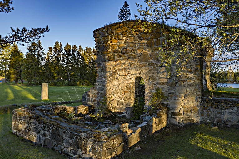 Sunne Kyrkoruin och Kastal anläggningar, byggnationer, drönarbild, drönarbilder, drönarfoto, flygbild, flygbilder, Flygfoto, flygfoton, forntid, Jämtland, kastal, kultur, kyrkoruin, ruin, ruiner, Sunne