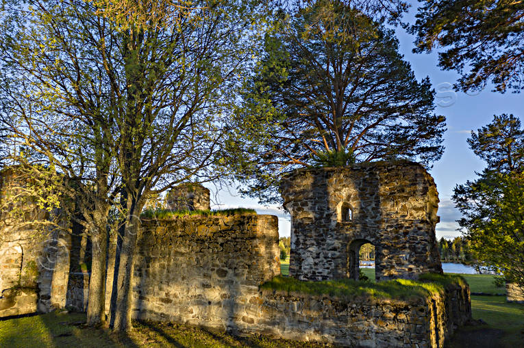Sunne Kyrkoruin och Kastal anläggningar, byggnationer, drönarbild, drönarbilder, drönarfoto, flygbild, flygbilder, Flygfoto, flygfoton, forntid, Jämtland, kastal, kultur, kyrkoruin, ruin, ruiner, Sunne