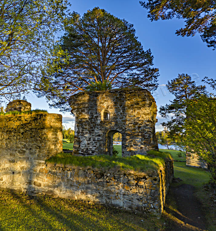 Sunne Kyrkoruin och Kastal anläggningar, byggnationer, drönarbild, drönarbilder, drönarfoto, flygbild, flygbilder, Flygfoto, flygfoton, forntid, Jämtland, kastal, kultur, kyrkoruin, ruin, ruiner, Sunne