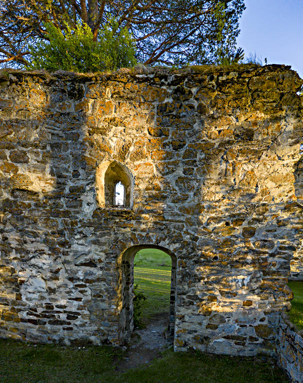 Sunne Kyrkoruin och Kastal anläggningar, byggnationer, drönarbild, drönarbilder, drönarfoto, flygbild, flygbilder, Flygfoto, flygfoton, forntid, Jämtland, kastal, kultur, kyrkoruin, ruin, ruiner, Sunne