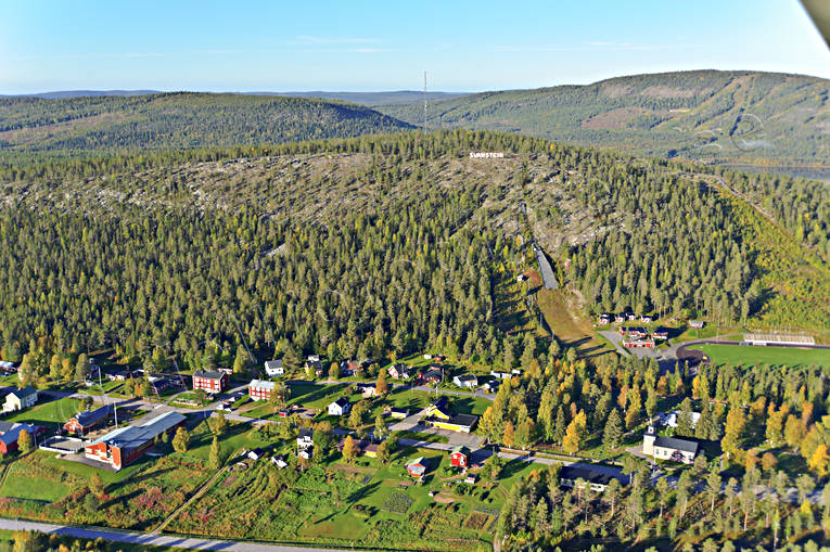Svanstein Samhälle vid Torne älv drönarbilder, drönarfoto, flygbild, flygbilder, Flygfoto, flygfoton, höst, Landskap, Norrbotten, samhällen, Svanstein