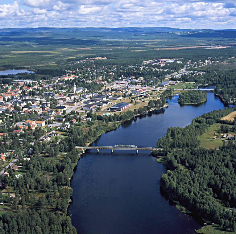 bro, broar, drnarbilder, drnarfoto, flygbild, flygbilder, Flygfoto, flygfoton, Hrjedalen, planbild, planbilder, samhlle, samhllen, sommar, Sveg