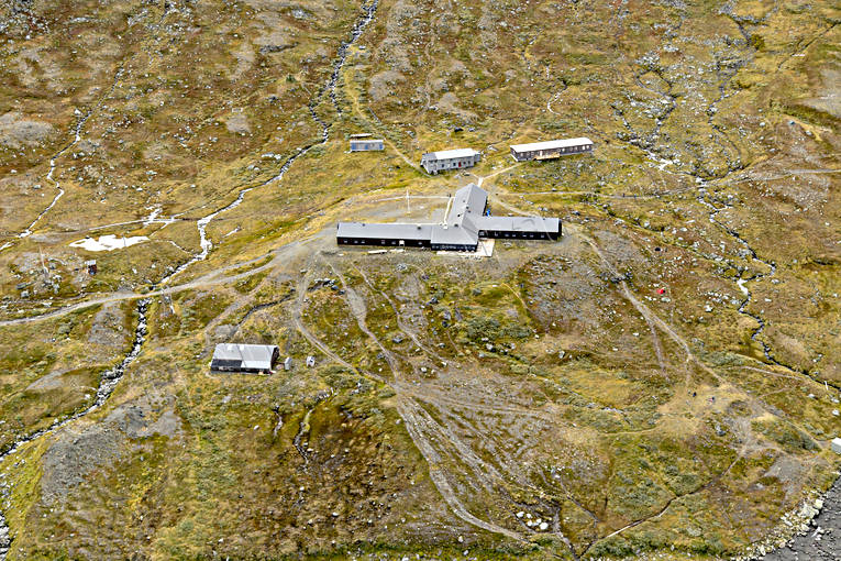Sylarna Fjällstation Flygfoto anläggningar, drönarbild, drönarbilder, drönarfoto, fjällanläggning, fjällstation, flygbild, flygbilder, Flygfoto, flygfoton, höst, Jämtland, STF, STF-anläggning, sylarna