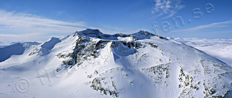 drnarbilder, drnarfoto, fjll, fjllmassiv, flygbild, flygbilder, Flygfoto, flygfoton, Jmtland, Landskap, panorama, panoramabilder, sylarna, Sylarnamassivet, vinter