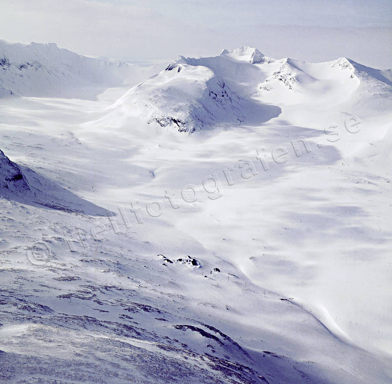 drnarbilder, drnarfoto, fjll, fjllstation, flygbild, flygbilder, Flygfoto, flygfoton, glacir, Jmtland, Landskap, sylarna, vinter, vinterlandskap