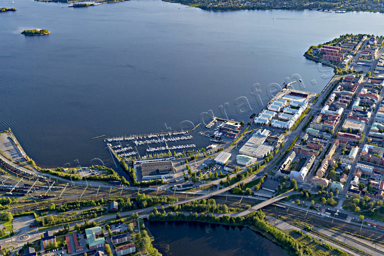 Södra hamnen Luleå Flygfoto drönarbilder, drönarfoto, flygbild, flygbilder, Flygfoto, flygfoton, gästhamn, Luleå, Norrbotten, småbåtshamn, sommar, städer, Södra hamnen