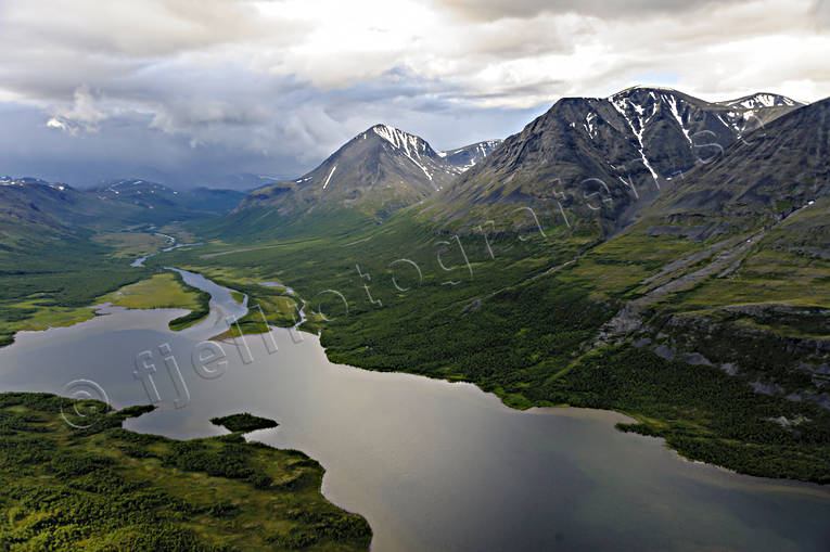Tarradalen och Tarrajaure dalgång, drönarbilder, drönarfoto, fjälldal, flygbild, flygbilder, Flygfoto, flygfoton, grön, lappland, Måskasjgajsse, nationalpark, sarek, Svenska Fjällen, Tarradalen, Tarrajaure, Tarrakaisestugan, Tarraätno, Tarrekaise