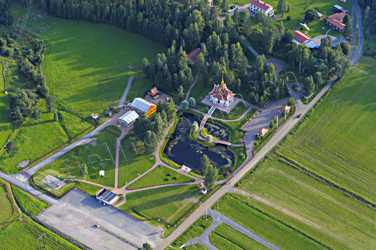 Thailändska Paviljongen Flygfoto anläggningar, byggnader, Chulalongkorn, Chulalongkorns, drönarbilder, drönarfoto, flygbild, flygbilder, Flygfoto, flygfoton, Jämtland, jämtlandsbilder, Kung Chulalongkorn, paviljong, paviljongen, sevärdhet, Sevärdheter, tempel, Thailändska, Thaipaviljongen, Utanede