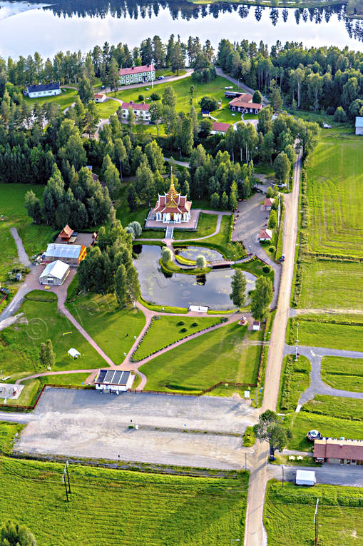 Thailändska Paviljongen Flygfoto anläggningar, byggnader, Chulalongkorn, Chulalongkorns, drönarbilder, drönarfoto, flygbild, flygbilder, Flygfoto, flygfoton, Jämtland, jämtlandsbilder, Kung Chulalongkorn, paviljong, paviljongen, sevärdhet, Sevärdheter, tempel, Thailändska, Thaipaviljongen, Utanede
