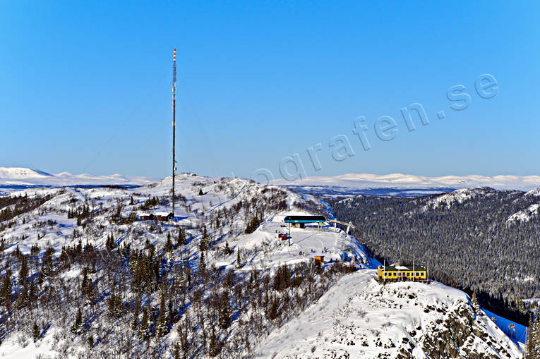 Toppstugan Funäsdalsberget drönarbilder, drönarfoto, flygbild, flygbilder, Flygfoto, flygfoton, funäsdalen, Funäsdalsberget, Härjedalen, Landskap, mast, radiomast, samhällen, Toppstugan, vinter