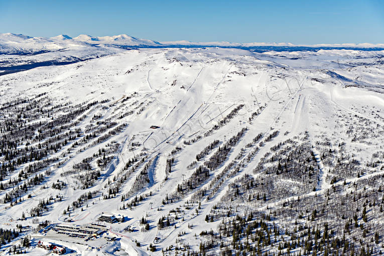 Trillevallen Skidanläggning anläggningar, drönarbild, drönarbilder, drönarfoto, flygbild, flygbilder, Flygfoto, flygfoton, Jämtland, Landskap, nedfarter, skidanläggning, skidbackar, skidort, Trillevallen, vinter