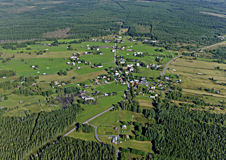 Tullingsås söder om Strömsund drönarbilder, drönarfoto, flygbild, flygbilder, Flygfoto, flygfoton, gårdar, Jämtland, sommar, stugor, Tullingsås