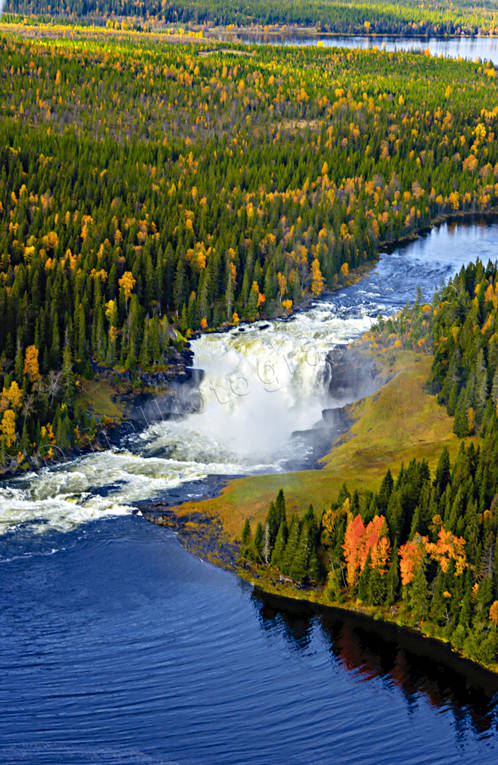 Tännforsen Flygfoto drönarbilder, drönarfoto, fall, flygbild, flygbilder, Flygfoto, flygfoton, fors, Indalsälven, Jämtland, Landskap, sevärdhet, Sevärdheter, turism, turistmål, Tännforsen, vatten, vattenfall, Åreälven