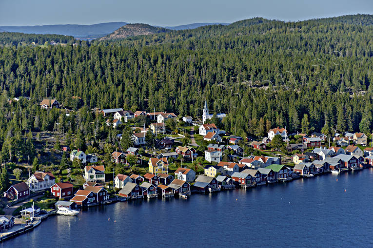 Ulvö hamn, Norra Ulvön drönarbilder, drönarfoto, flygbild, flygbilder, Flygfoto, flygfoton, Landskap, norra, samhällen, sommar, Ulvö kyrka, Ulvöarna, Ulvön, Ångermanland