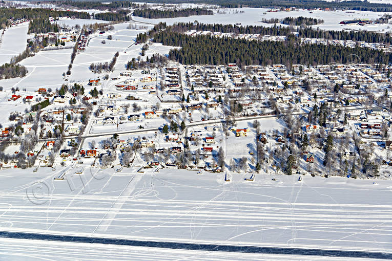 drnarbilder, drnarfoto, flygbild, flygbilder, Flygfoto, flygfoton, Frsn, isbana, Jmtland, medvinden, stder, valla, vinter, stersund
