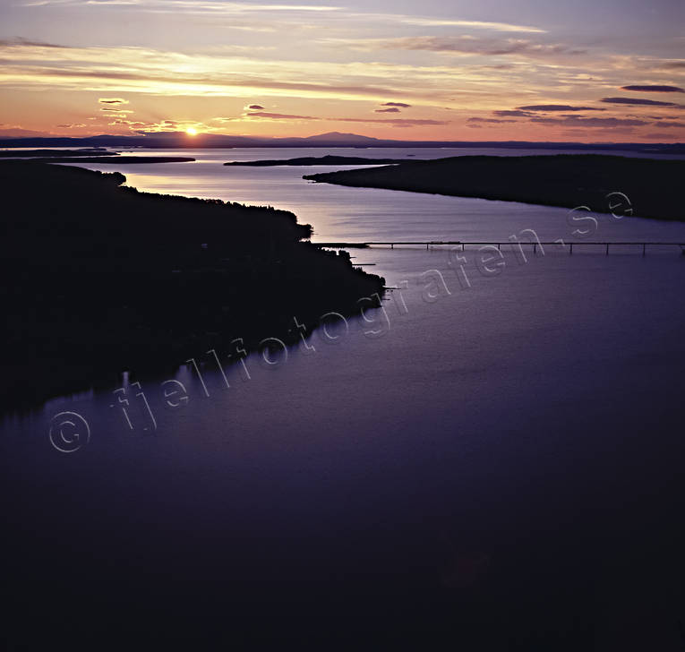 Vallsundet med nya bron broar, drönarbilder, drönarfoto, flygbild, flygbilder, Flygfoto, flygfoton, Jämtland, kväll, Landskap, solnedgång, sommar, Vallsundet, Vallsundsbron