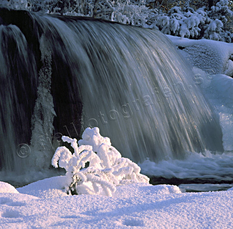 Forsn, julkort, julstmning, sjfart, sn, stmning, stmningsbild, stmningsbilder, vatten, vattenfall, vinter, rstid, rstider