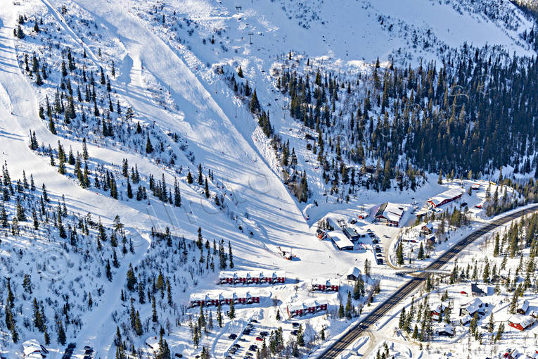Vemdalsskalet Flygfoto anläggningar, drönarbilder, drönarfoto, flygbild, flygbilder, Flygfoto, flygfoton, Härjedalen, skidanläggning, skidbackar, skidort, Vemdalsskalet, vinter