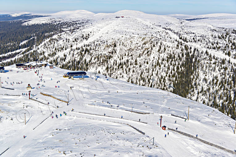 Vemdalsskalet Flygfoto anläggningar, drönarbilder, drönarfoto, flygbild, flygbilder, Flygfoto, flygfoton, Härjedalen, Ripfjället, skidanläggning, skidbackar, skidort, Vemdalsskalet, vinter