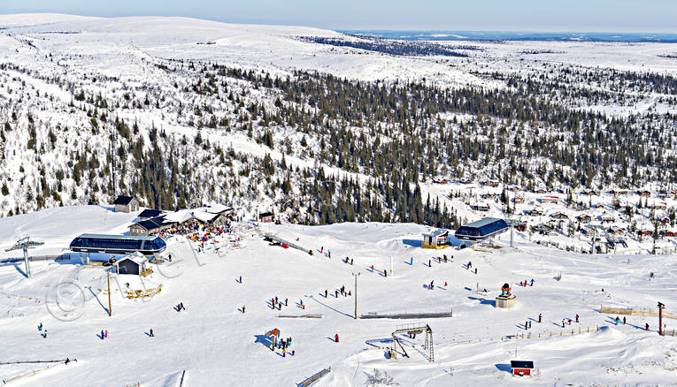 Vemdalsskalet Flygfoto anläggningar, drönarbild, drönarbilder, drönarfoto, flygbild, flygbilder, Flygfoto, flygfoton, Härjedalen, skidanläggning, skidbackar, skidort, Vemdalsskalet, vinter