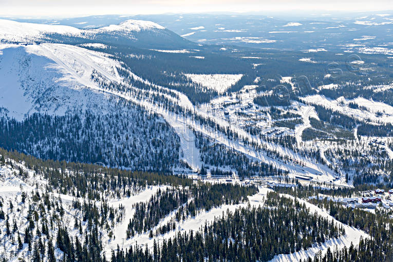 Vemdalsskalet Flygfoto anläggningar, drönarbilder, drönarfoto, flygbild, flygbilder, Flygfoto, flygfoton, Härjedalen, skidanläggning, skidbackar, skidort, Vemdalsskalet, vinter