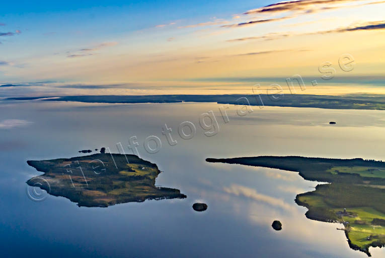 Verkön i Storsjön drönarbild, drönarbilder, drönarfoto, flygbild, flygbilder, Flygfoto, flygfoton, Jämtland, Landskap, Långnäset, sommar, storsjöflaket, Storsjön, Sågudden, Tivarsgård, Verköholmen, Verkön, Verkösundet, Västgårdsholmen