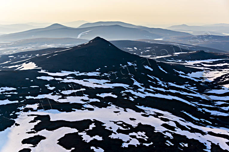 Vindelfjällen i Snösmältning fjällbilder, Landskap, lappland, snösmältning, Tsanatjåhkka, Vindelfjällen, vår