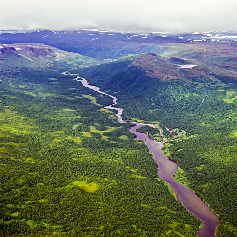 Vindelälven och Vitnjultjåkke drönarbilder, drönarfoto, flygbild, flygbilder, Flygfoto, flygfoton, källflöden, Landskap, lappland, sommar, Svenska Fjällen, vattendrag, Vindelälven, Vingatjäkko, Vitnjulselet, Vitnjultjåkke