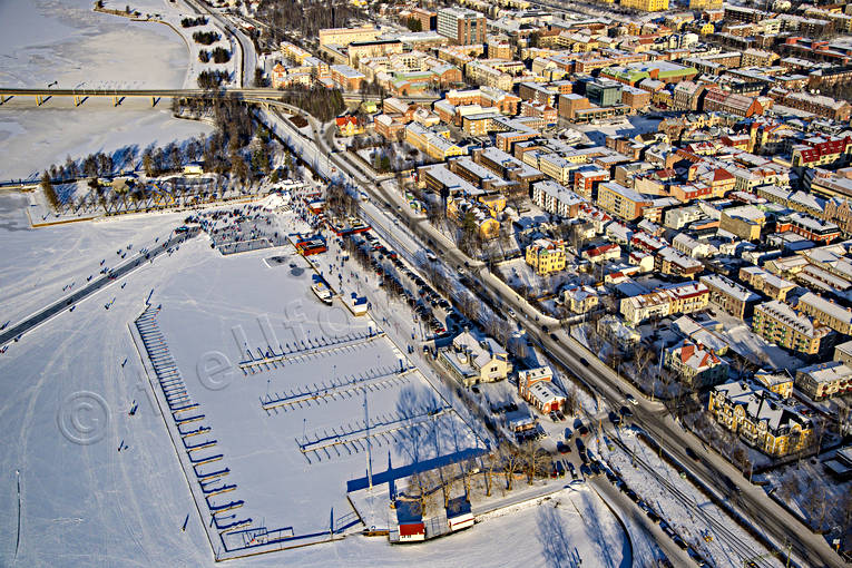 Badhusparken, drnarbilder, drnarfoto, flygbild, flygbilder, Flygfoto, flygfoton, hamnen, Jmtland, medvinden, skridskobana, stder, vinter, vinterstaden, stersund