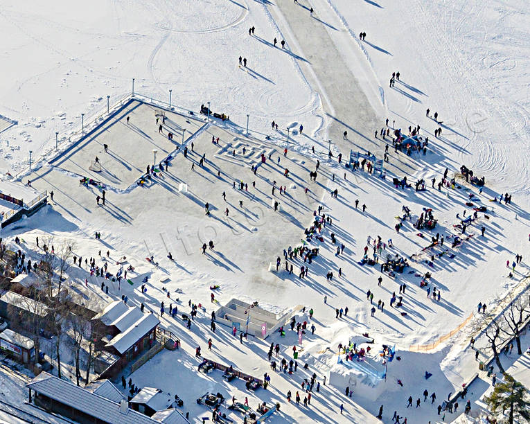 Vinterstaden Östersund Flygfoto Badhusparken, drönarbilder, drönarfoto, flygbild, flygbilder, Flygfoto, flygfoton, hamnen, Jämtland, medvinden, skridskobana, städer, vinter, vinterstaden, Östersund