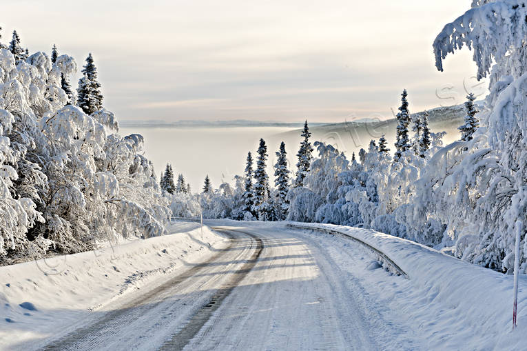 fjll, Jmtland, kommunikationer, kurva, landfart, Landskap, natur, sn, vinter, vintervg, versnad