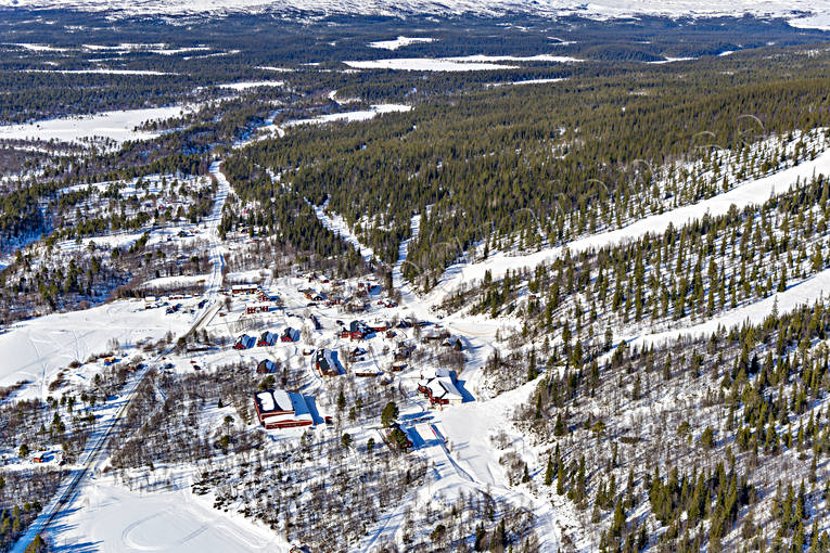 Vålådalen Skidanläggning anläggningar, drönarbilder, drönarfoto, flygbild, flygbilder, Flygfoto, flygfoton, Jämtland, nedfarter, pister, skidanläggning, skidbackar, skidort, vinter, Vålådalen