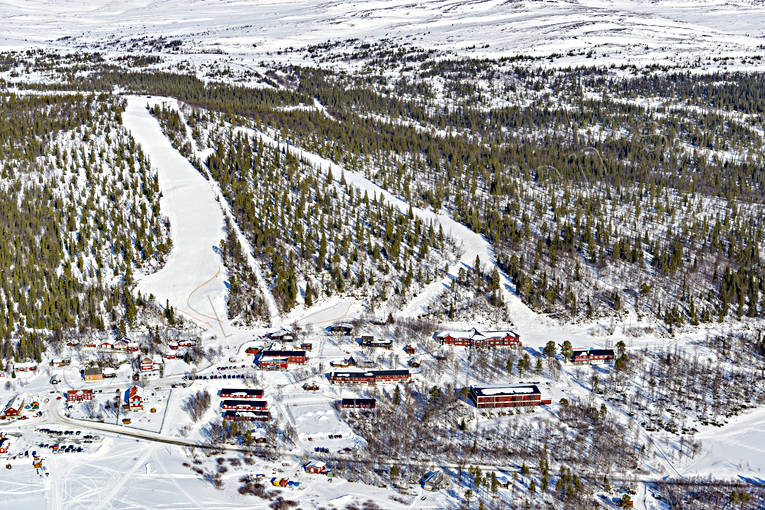 Vålådalen Skidanläggning anläggningar, drönarbilder, drönarfoto, flygbild, flygbilder, Flygfoto, flygfoton, Jämtland, nedfarter, pister, skidanläggning, skidbackar, skidort, vinter, Vålådalen