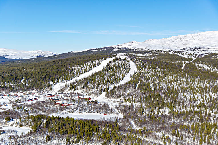 Vålådalen Skidanläggning anläggningar, drönarbilder, drönarfoto, flygbild, flygbilder, Flygfoto, flygfoton, Jämtland, nedfarter, ottfjället, pister, skidanläggning, skidbackar, skidort, vinter, Vålådalen