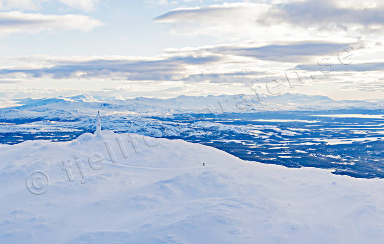 drnarbild, drnarbilder, drnarfoto, fjlltopp, flygbild, flygbilder, Flygfoto, flygfoton, Jmtland, Jmtlandsfjllen, topp, vinter, reskutan, rstid, rstider
