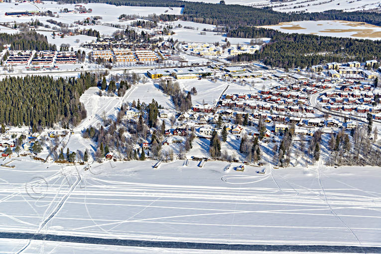 Änge Frösön Flygfoto drönarbilder, drönarfoto, flygbild, flygbilder, Flygfoto, flygfoton, Frösön, Jämtland, städer, vinter, änge, Östersund