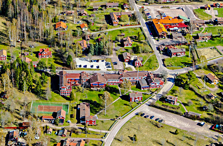 Åkerblads Tällberg Flygfoto Dalarna, drönarbilder, drönarfoto, flygbild, flygbilder, Flygfoto, flygfoton, gästgiveri, hotell, samhällen, Tällberg, vår, Åkerblads