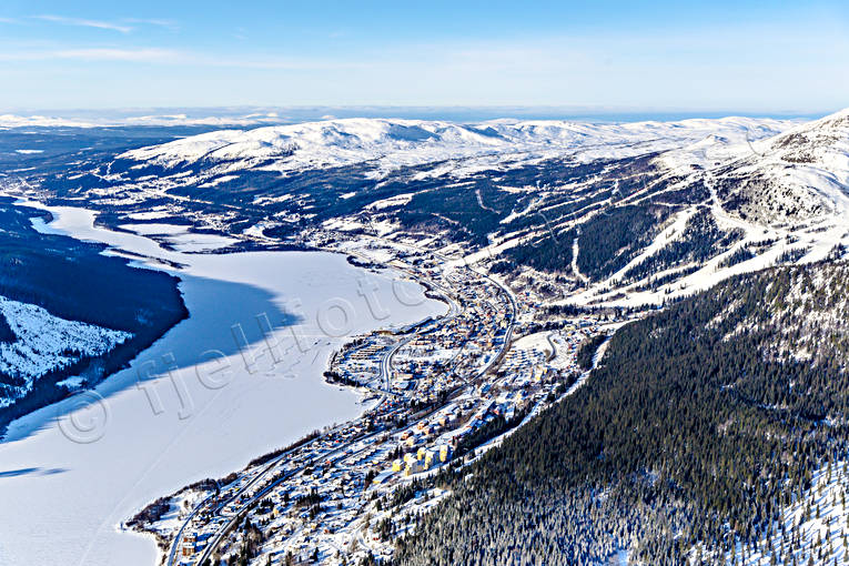 Åre och Åredalen drönarbilder, drönarfoto, flygbild, flygbilder, Flygfoto, flygfoton, Jämtland, Landskap, nedfarter, skidbackar, vinter, Åredalen, Åreskutan