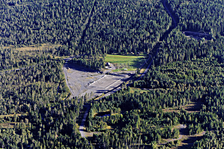 Österåsens Rid- och Köranläggning anläggningar, drönarbilder, drönarfoto, flygbild, flygbilder, Flygfoto, flygfoton, Jämtland, köranläggning, Pussen, ridanläggning, ridbana, ridskola, sommar, Österåsen