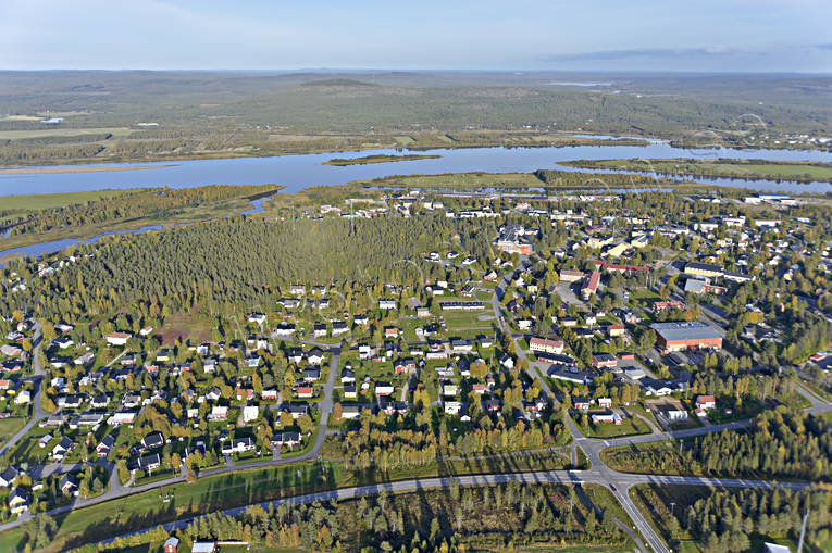 Övertorneå samhälle drönarbilder, drönarfoto, flygbild, flygbilder, Flygfoto, flygfoton, höst, Landskap, Norrbotten, samhällen, Torne älv, Övertorneå