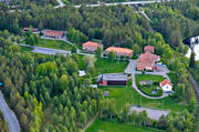 anlggningar, byggnader, bckedal, drnarbilder, drnarfoto, flygbild, flygbilder, flygfoto, flygfoton, folkhgsskola, grdar, Hrjedalen, sommar