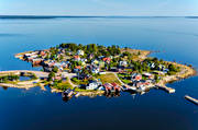 bthus, drnarbilder, drnarfoto, fiskelge, flygbild, flygbilder, flygfoto, flygfoton, Hlsingland, idyll, Ingaskr, landskap, Rnnskr, samhllen, sommar, Stocka, Stockaviken, stugor, , ar