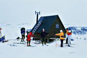 fjll, fjlltur, fjllturism, fjllturister, skidor, skidkning, turister, turkare, turkning, uteliv, vindskydd, vinter, ventyr