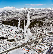 Dearna, drnarbilder, drnarfoto, flygbild, flygbilder, flygfoto, flygfoton, lappland, nedfarter, samhllen, skidbackar, skidort, Trnaby, vinter