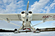 flyg, flygmaskin, flygplan, kommunikationer, luftfart, Piper, skidflyg, skidflygplan, skidor, Super Cub