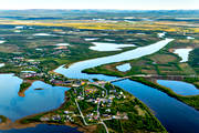 drnarbilder, drnarfoto, fjllbilder, fjllen, flygbild, flygbilder, flygfoto, flygfoton, grns, grnssamhlle, Karesuando, Karesuvanto, kyrkby, landskap, lappland, Muonio, Nordkalotten, samhllen, sommar, lv